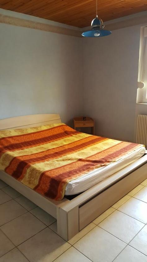Le Repaire Du Deux Roues Apartment Saint-Sauveur  Екстериор снимка